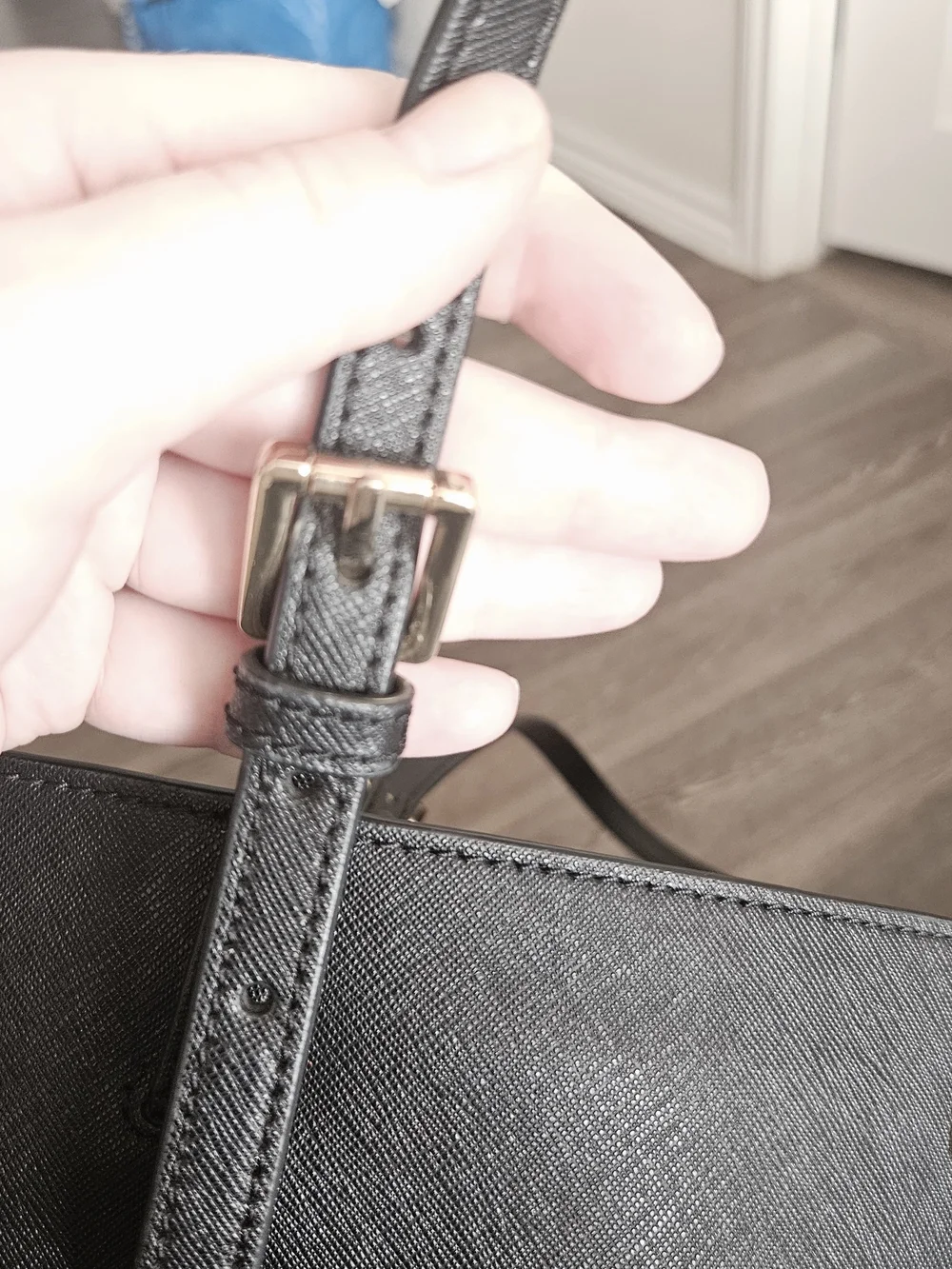 Tory Burch Black Leather Tote with Gold Logo - Picture 3 of 7